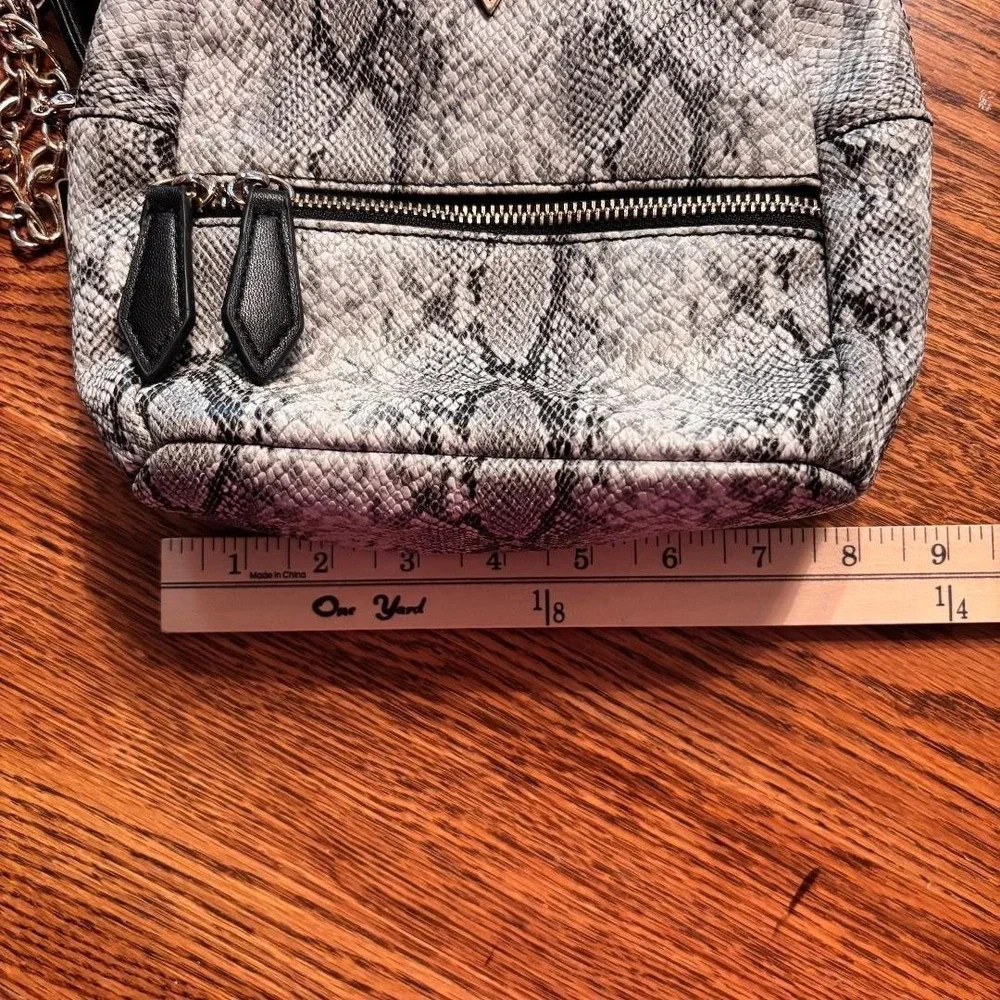 Guess Backpack Purse‎ Grey Snakeskin design Small Chain straps - Picture 8 of 10